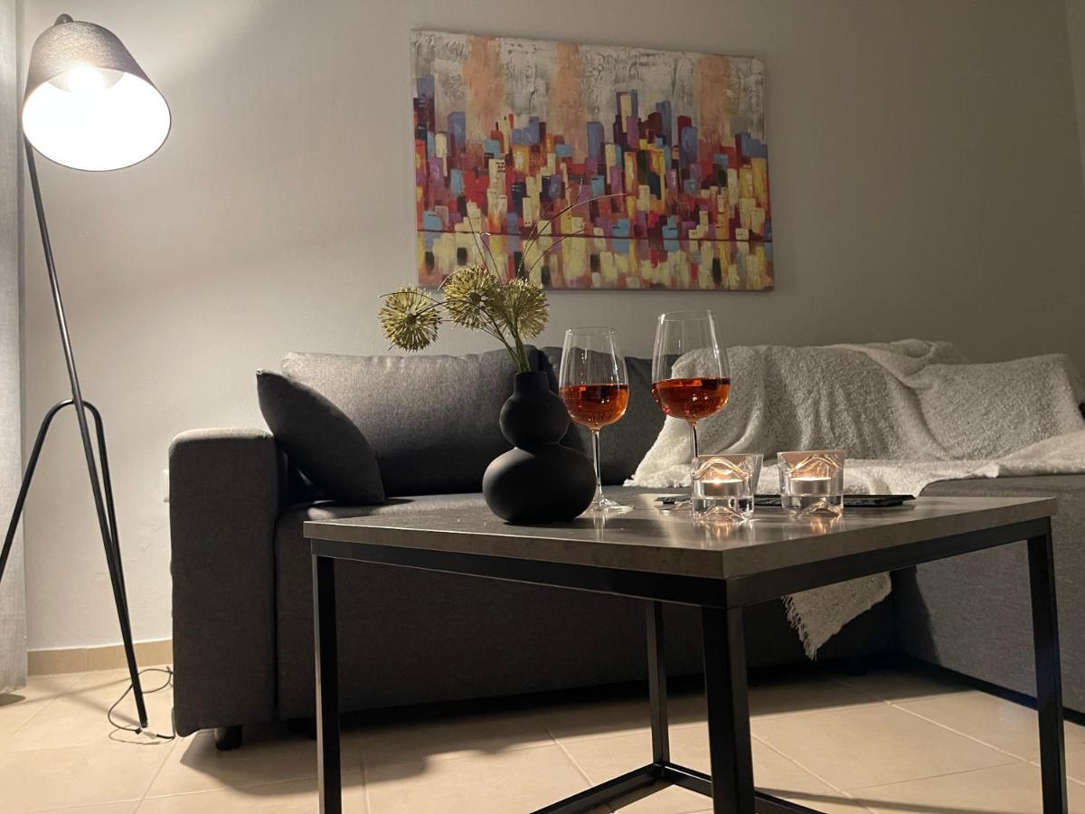 Green&Grey Apartment 卡瓦拉 外观 照片